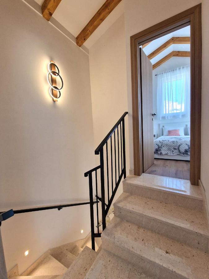 Apartments Miamare プリモシュテン エクステリア 写真