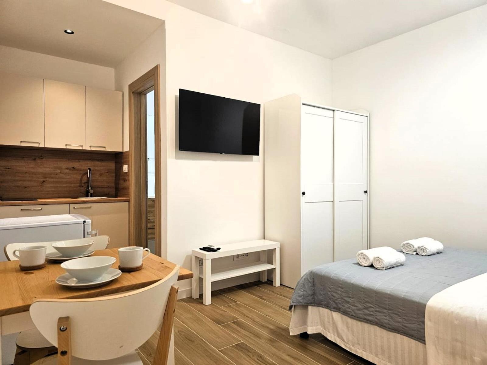 Apartments Miamare プリモシュテン エクステリア 写真